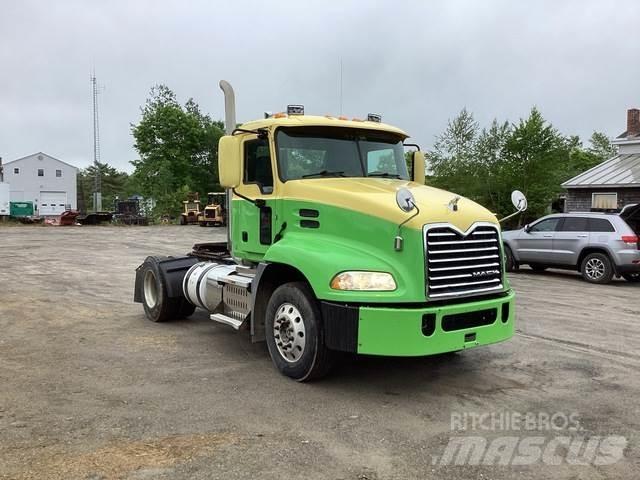 Mack CXU612 وحدات الجر