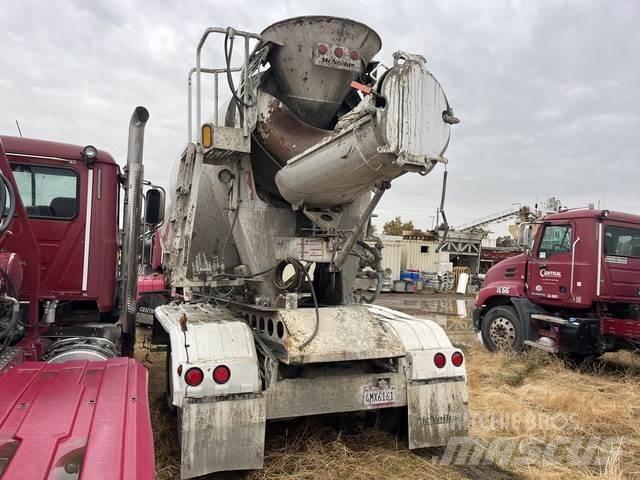 Mack CXU613 وحدات الجر