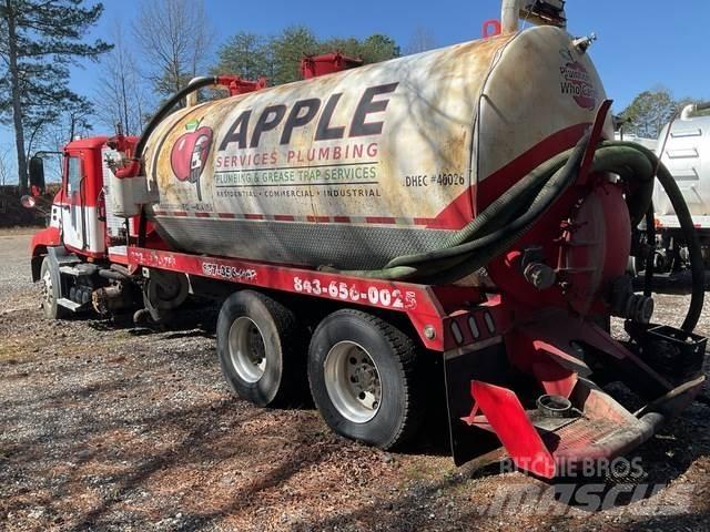 Mack CXU613 شاحنات مزدوجة / خلخلة