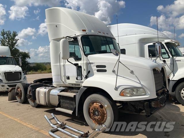 Mack CXU613 وحدات الجر