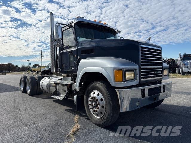 Mack CXU613 وحدات الجر