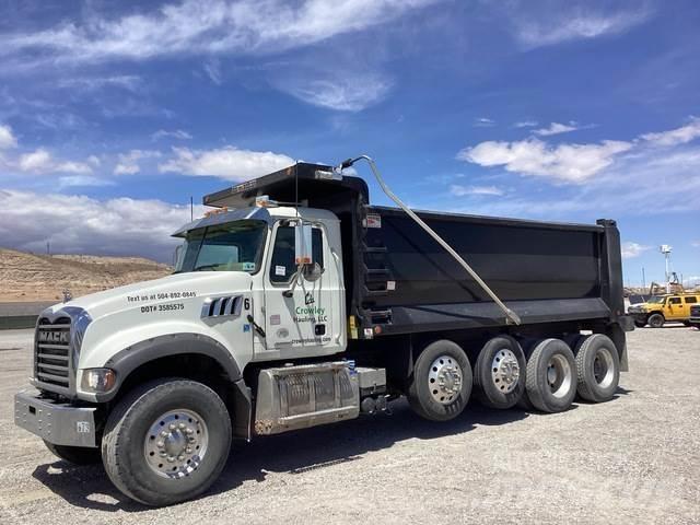 Mack GR104F شاحنات قلابة