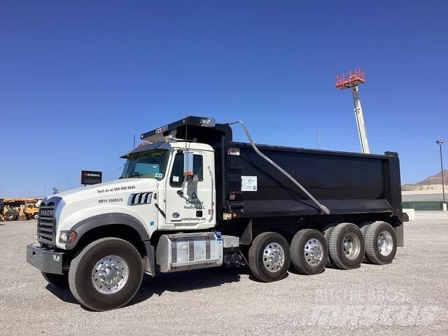 Mack GR104F شاحنات قلابة