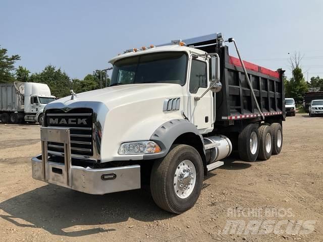 Mack Granite شاحنات قلابة