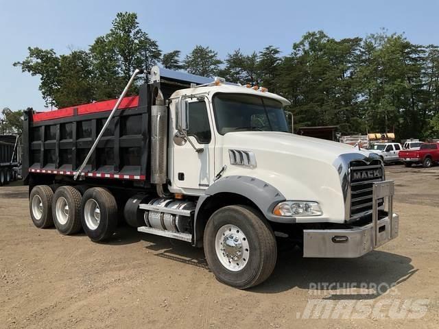 Mack Granite شاحنات قلابة