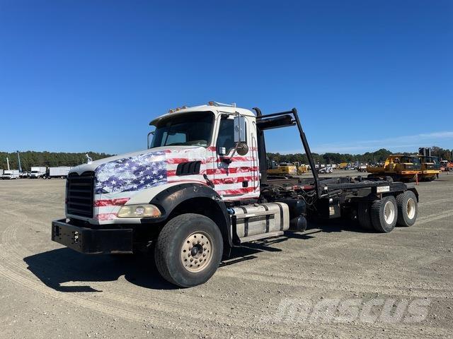 Mack GU533 شاحنات الرافعات الخطافية