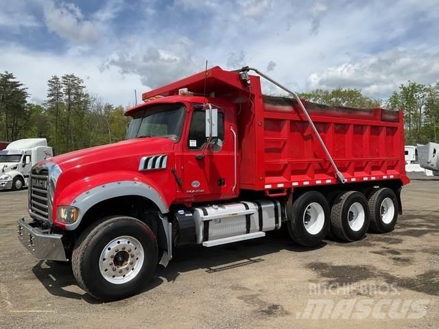 Mack GU713 شاحنات قلابة