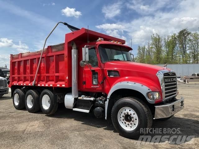 Mack GU713 شاحنات قلابة