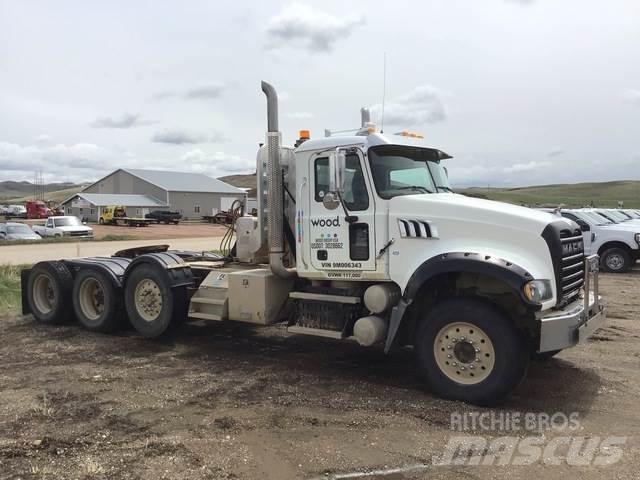 Mack GU713 وحدات الجر