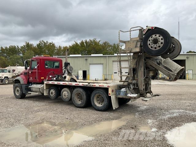 Mack GU713 شاحنات أخرى