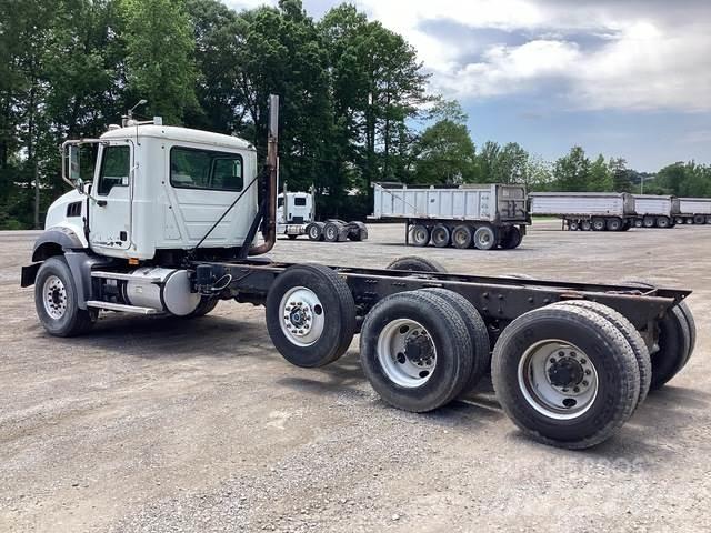 Mack GU813 كابينة والداخلية