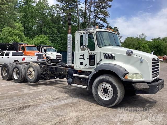 Mack GU813 كابينة والداخلية