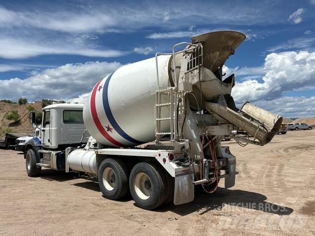 Mack GU813 شاحنات أخرى