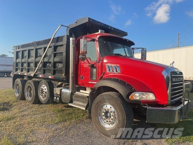 Mack GU813 شاحنات قلابة