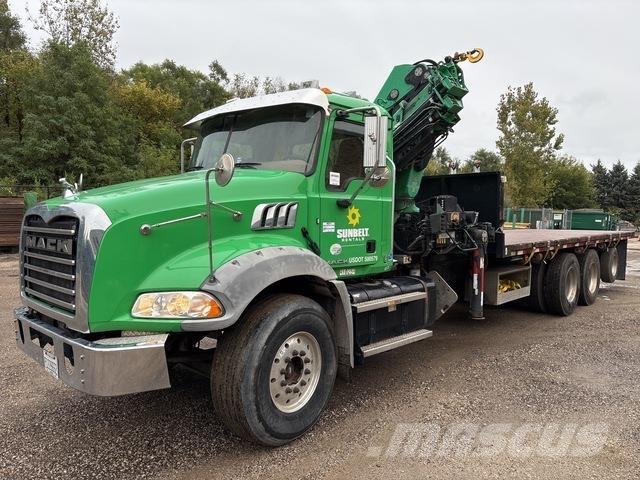 Mack GU813 شاحنات أخرى