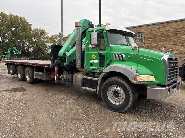 Mack GU813 شاحنات أخرى