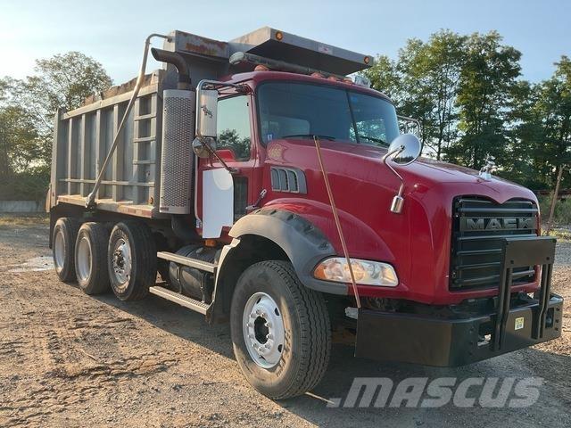 Mack GU813 شاحنات قلابة