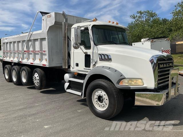 Mack GU813 شاحنات قلابة