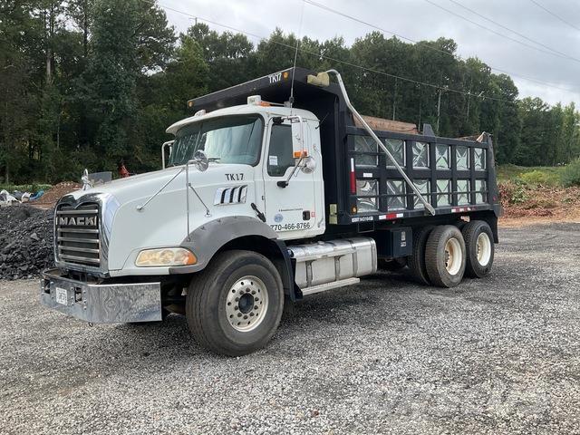 Mack GU813 شاحنات قلابة