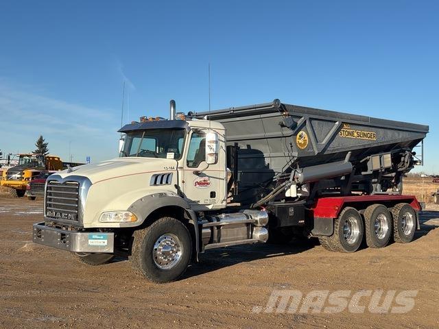 Mack GU814 ماكينات الحصاة والخرسانة
