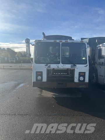 Mack LE613 شاحنات المخلفات