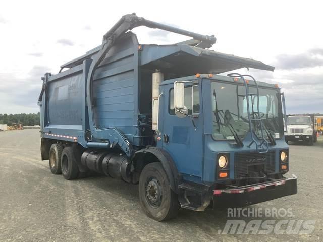 Mack MR688S شاحنات المخلفات