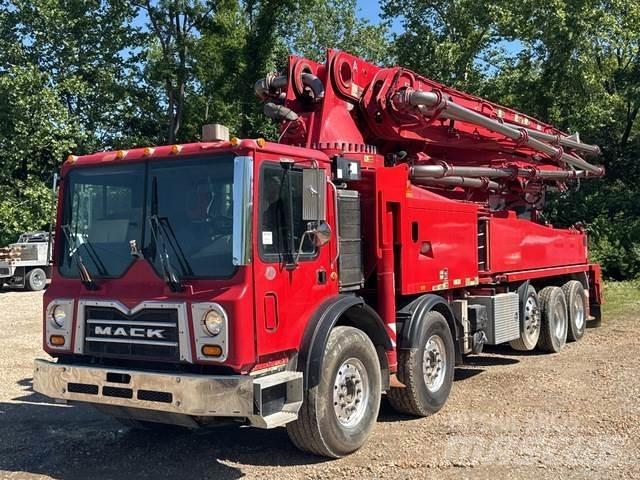 Mack MRU613 مضخات خرسانة