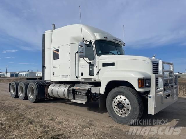 Mack PI86T وحدات الجر
