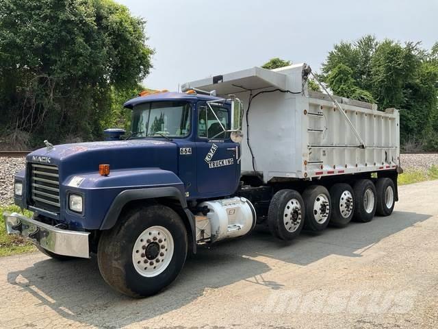Mack RD688S شاحنات قلابة