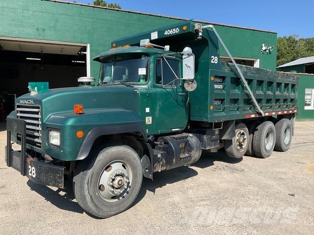 Mack RD690S شاحنات قلابة