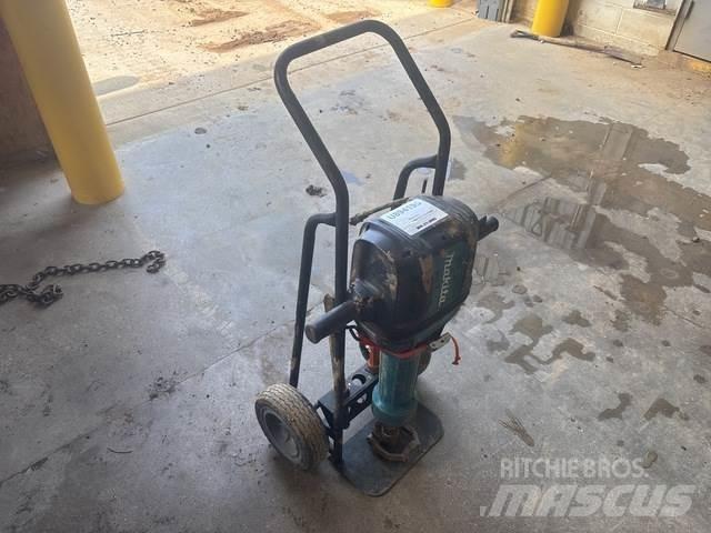 Makita HM1812 أخرى