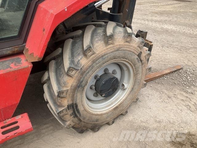 Manitou M26-4 شاحنات الطرق الوعرة