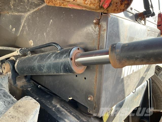 Manitou M30-4 شاحنات الطرق الوعرة