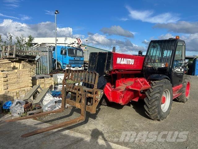 Manitou MT1435 مناولات متداخلة
