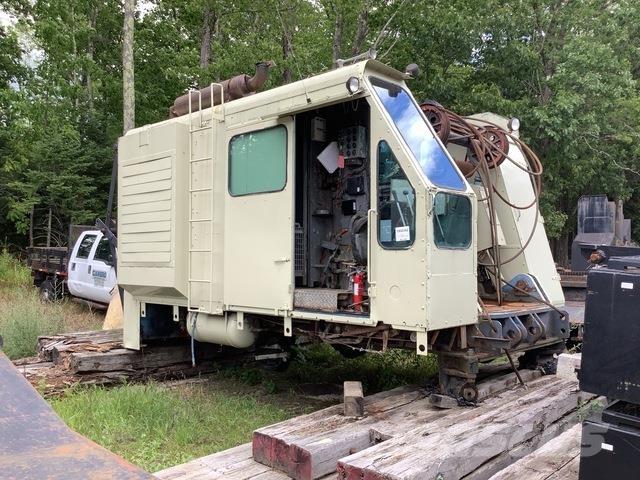 Manitowoc 3900 رافعات مجنزرة