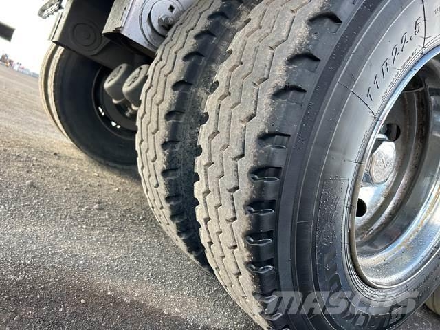 MaxiTrans  مقطورات بغطاء جانبي