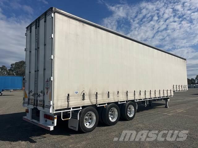 MaxiTrans  مقطورات بغطاء جانبي