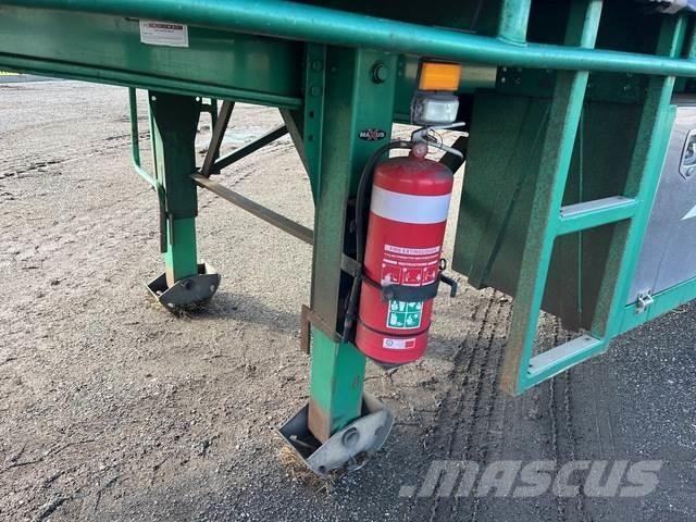 MaxiTrans  مقطورات بغطاء جانبي