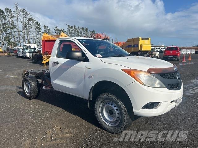 Mazda BT-50 شاحنات خفيفة/مفصلية الجوانب