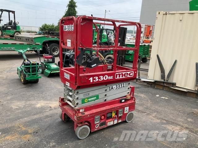 MEC 1330SE رافعات مقصية الشكل
