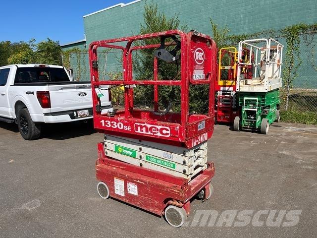 MEC 1330SE رافعات مقصية الشكل