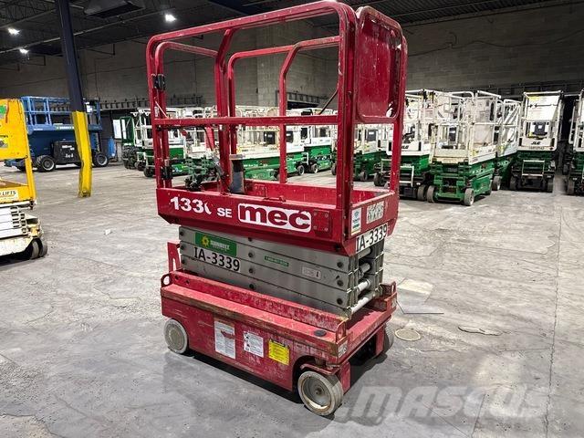 MEC 1330SE رافعات مقصية الشكل