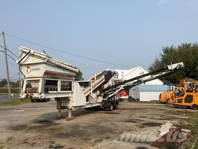 Metso R220 غرابيل