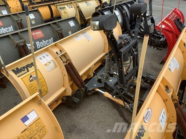 Meyer LP-8.0 حراثات ونصول الجليد