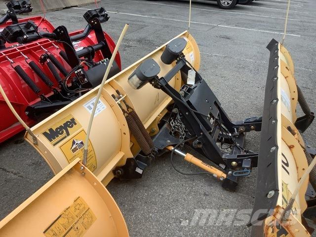 Meyer LP-8.5 حراثات ونصول الجليد