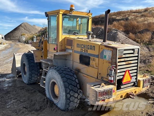 Michigan L90 لوادر بعجل