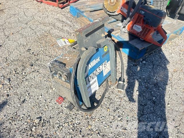 Miller CST-280 ماكينات لحام