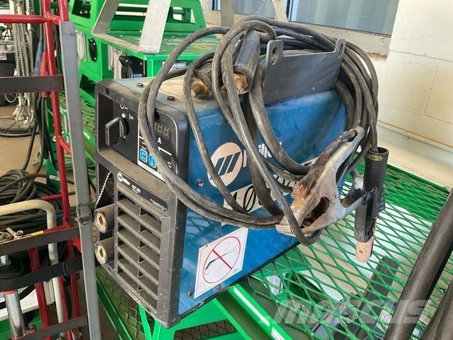 Miller CST282 ماكينات لحام
