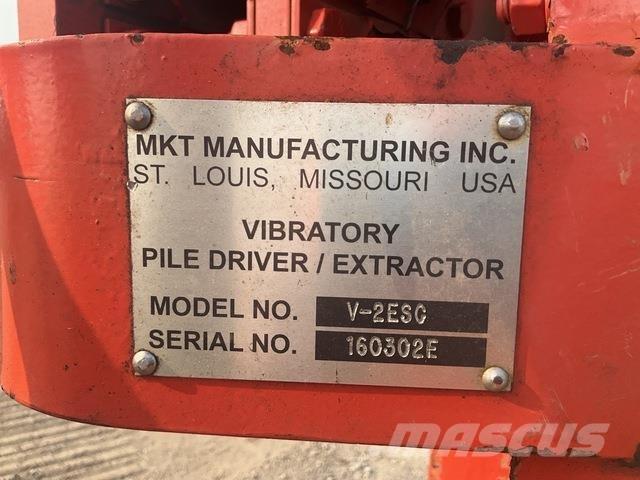  MKT V-2ESC دقاقات خوازيق هزازة