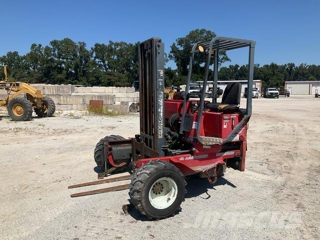 Moffett M5000 رافعات شوكية مثبتة على شاحنات